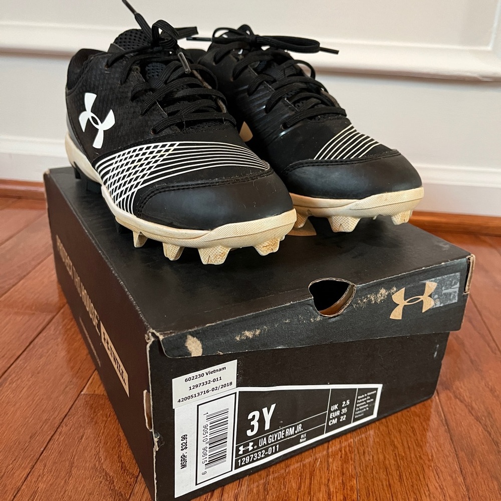 Under Armour Kids Black and White Cleats